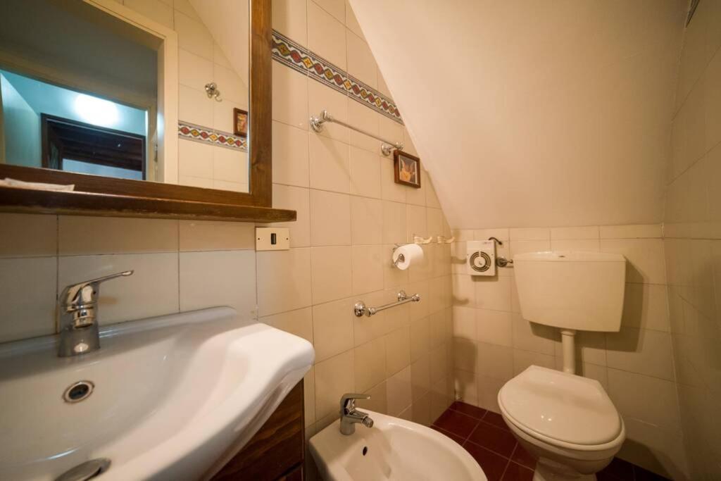 Hbhall Navigli 2 Apartment Milan Bagian luar foto