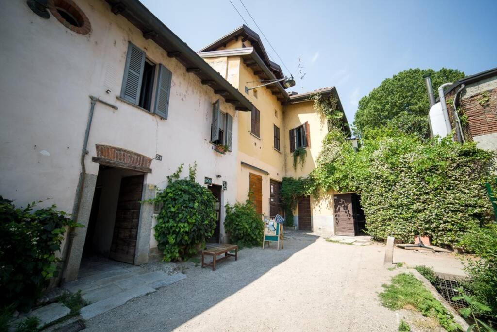 Hbhall Navigli 2 Apartment Milan Bagian luar foto