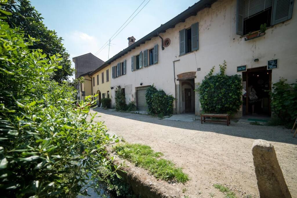 Hbhall Navigli 2 Apartment Milan Bagian luar foto