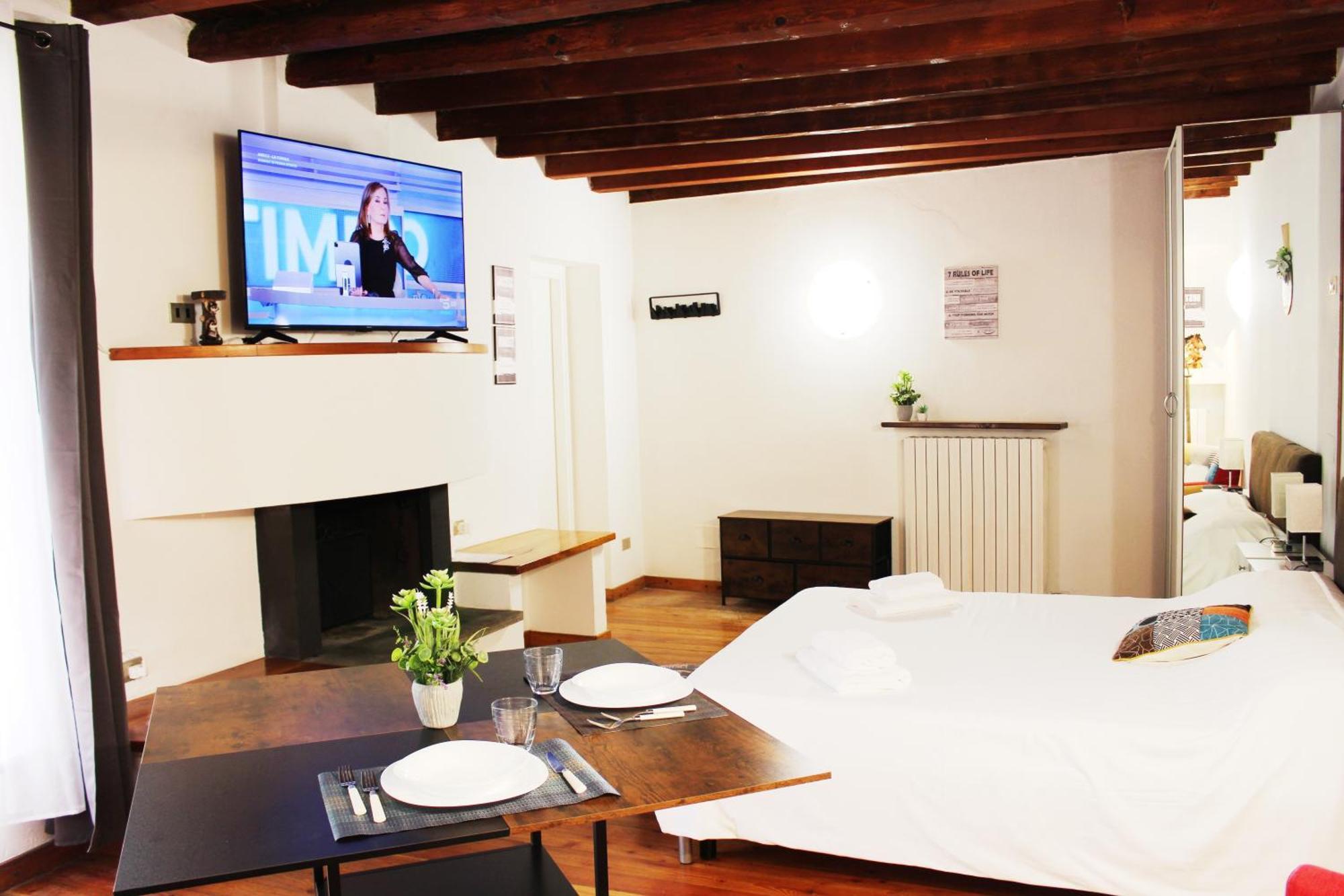 Hbhall Navigli 2 Apartment Milan Bagian luar foto
